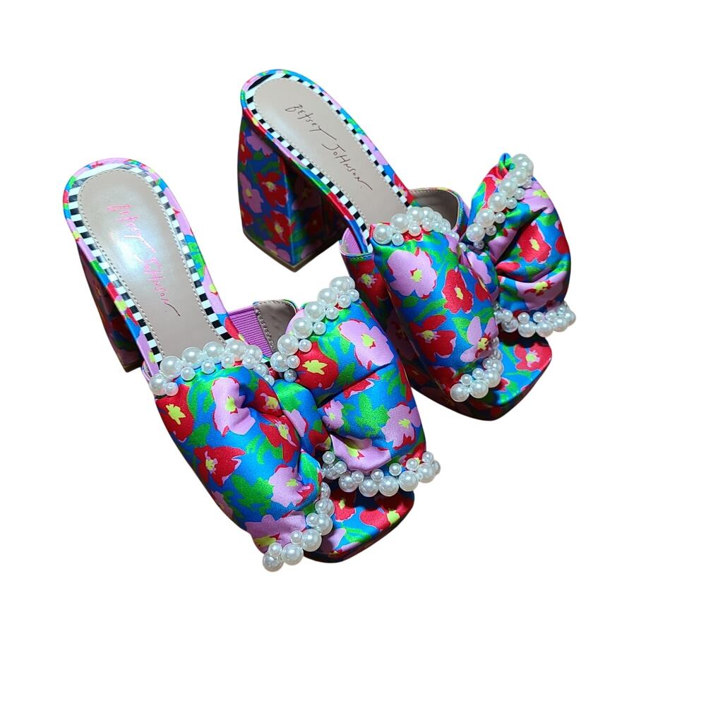 Betsey Johnson Maccie Satin Floral Print Pearl Embellished Chunky Heels New